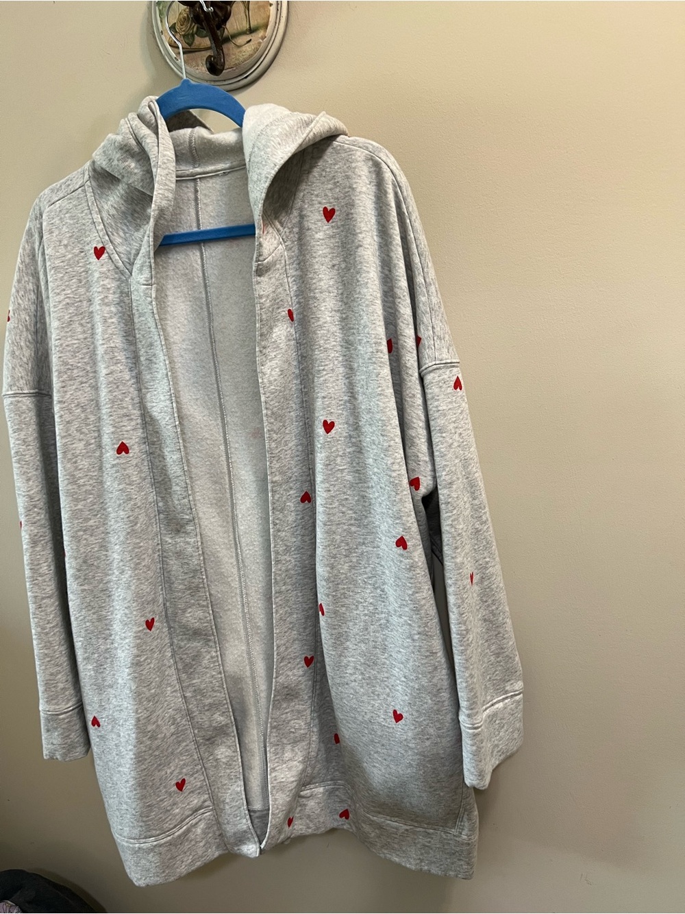 Heather Gray Hooded Cardigan with Red Heart Print Size 2X  no Tag
